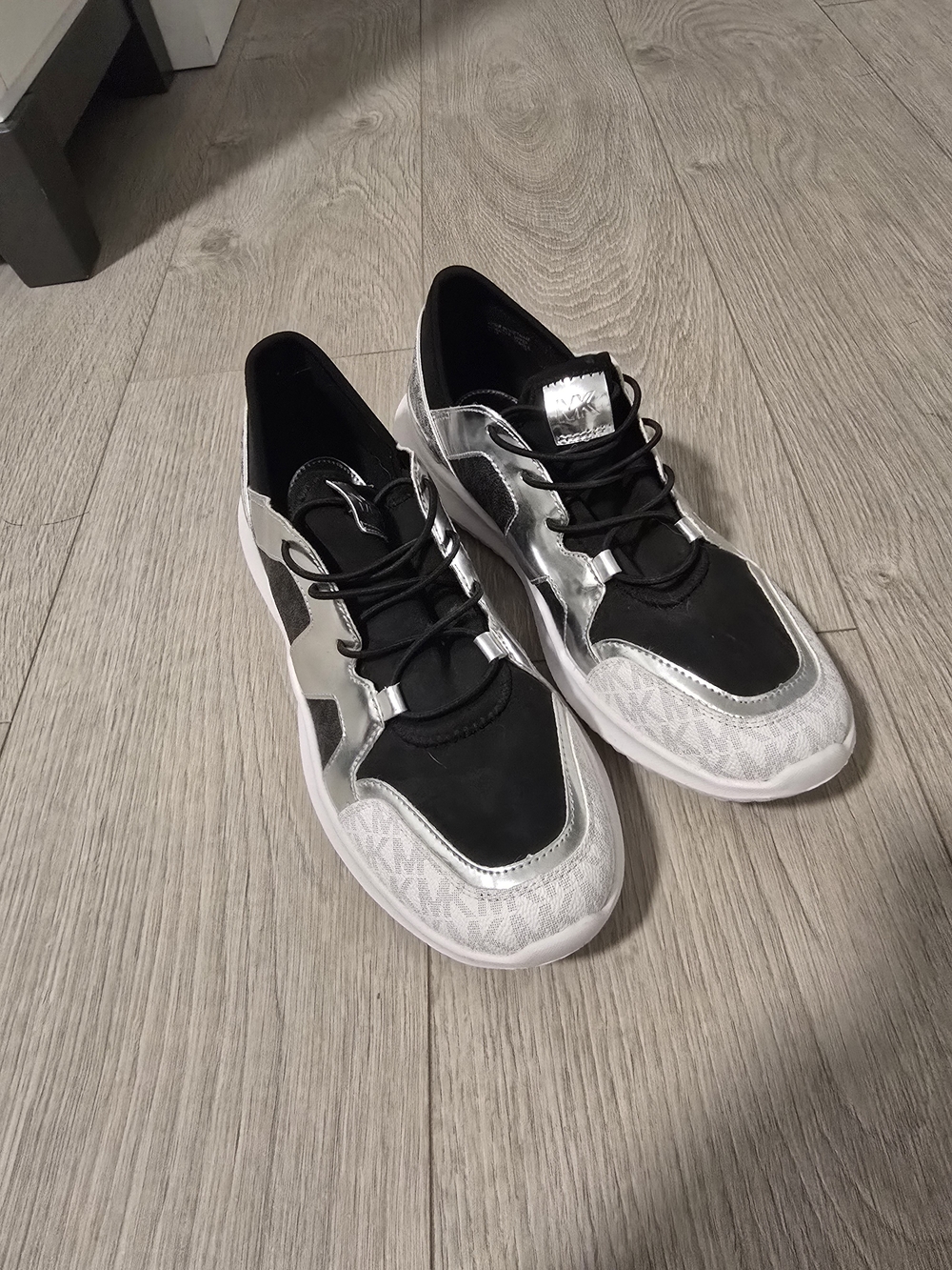 Michael Kors Men’s Black and Silver Logo-Accent Sneakers